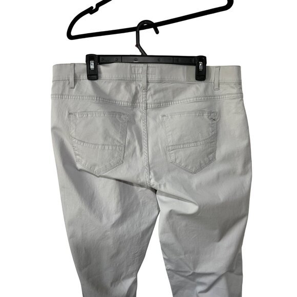 Brax Feel Good Light Gray Casual Pants Size 38/34 - Picture 6 of 12